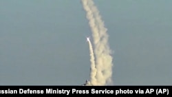 Українські військові попереджають, що рівень ракетної небезпеки є дуже високим.