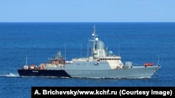Корветата "Асколд" на изпитателно плаване близо до Севастопол през октомври 2022 г. 