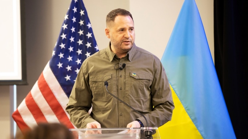 هشدار دفتر زلنسکی درباره پیامدهای تاخیر در کمک‌های آمریکا به اوکراین در جنگ با روسیه
