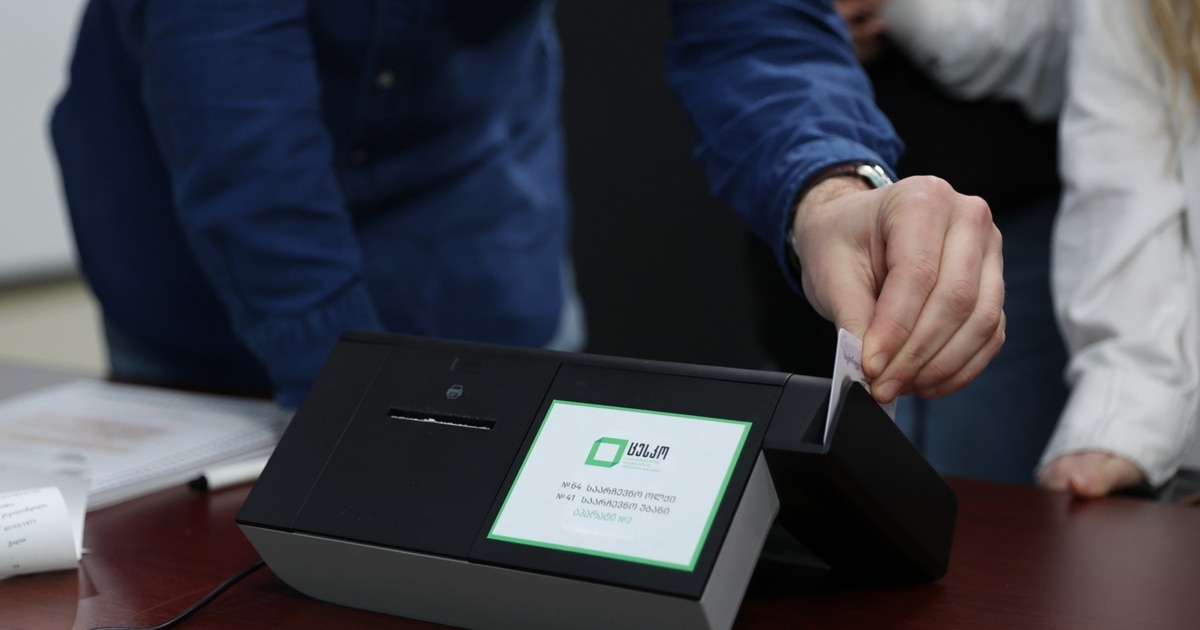 7 კვირა არჩევნებამდე – 17 პარტია პროცესში, “საერთაშორისო სტანდარტები” ეუთოს მისიის გარეშე