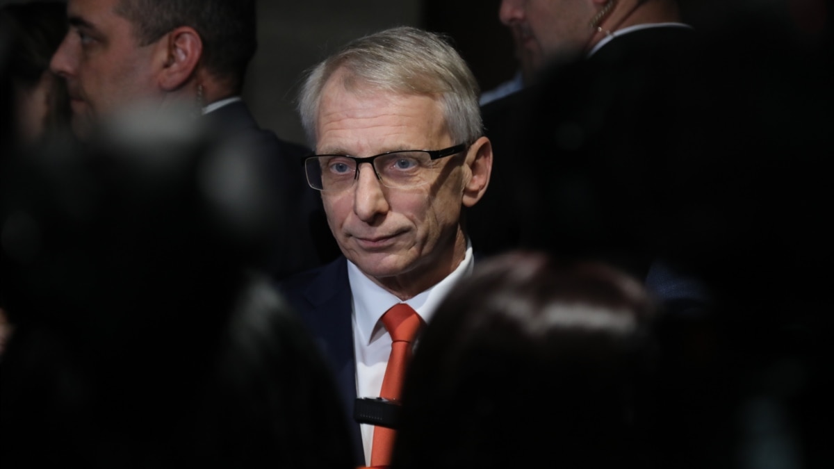 Премиерът Николай Денков призова в петък от Брюксел да се