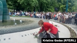 Polaganje cvijeća na spomen-obilježje ubijenoj djeci Sarajeva, 7. maja 2024.