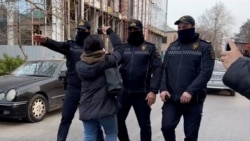 Azerbaijani Police Detain Journalists From Independent Toplum TV Without Explanation