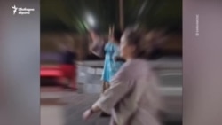  Затвор за ария. Иранка беше задържана, откакто изпя на улицата шлагер на Ейми Уайнхаус 