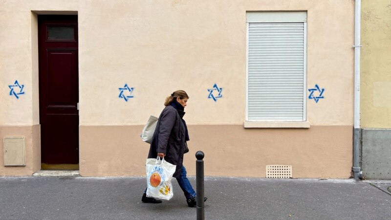 Francuska optužuje Rusiju za 'onlajn uplitanje' oko grafita Davidove zvezde u Parizu