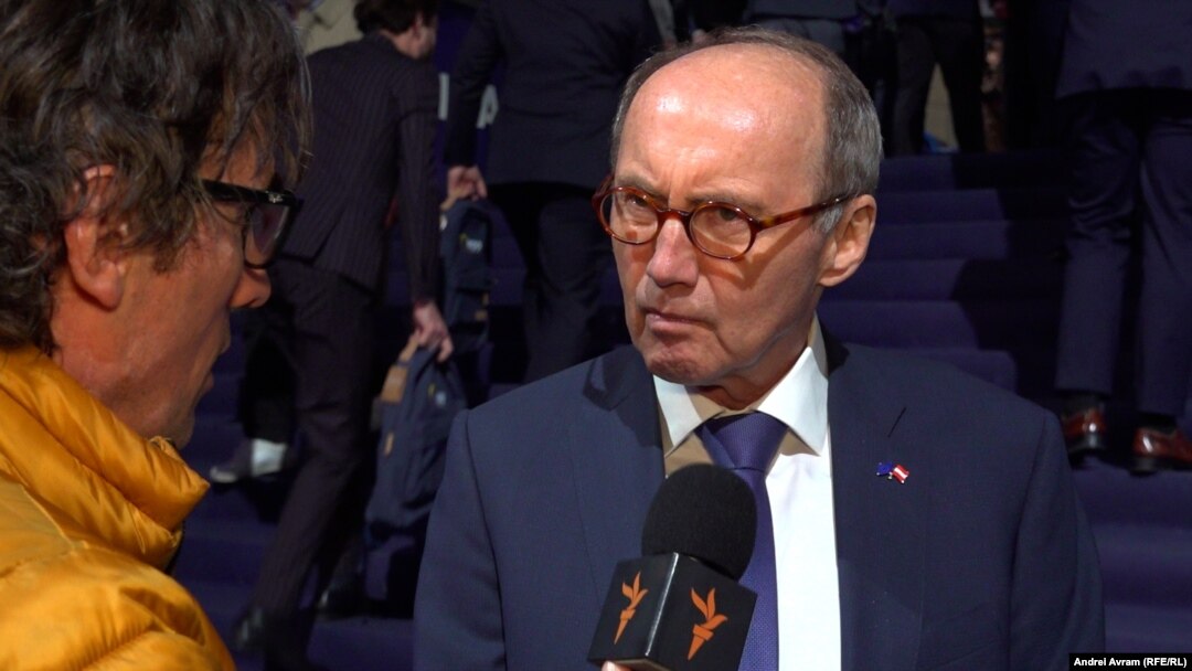 Othmar Karas, în dialog cu reporterul Europa Liberă prezent la Congresul PPE.