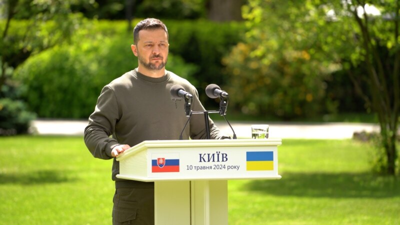 رئیس جمهور اوکراین وضعیت خطوط نبرد در شرق دونتسک را «متشنج» توصیف کرد