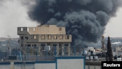 İsrail zərbəsindən sonra Rafahda tüstü qalxır