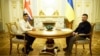 Президент України Володимир Зеленський і прем’єр-міністр Великої Британії Ріші Сунак (ліворуч). Київ, 12 січня 2024 року
