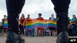 12 августа 2017 года, гей-прайд в Санкт-Петербурге. Теперь ЛГБТ-людей хотят приравнять к экстремистам
