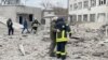 Російські війська вдарили по житловому сектору в Сумах, троє поранених – ОВА