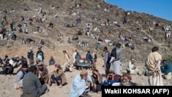 مهاجرین افغان که از پاکستان اخراج شده اند 