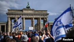 Okupljanje u Berlinu "Protiv terora i antisemitizma! Solidarnost sa Izraelom", 22. oktobar 2023. 