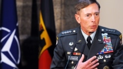 Генерал Девід Петреус, командувач Центрального командування США ( 2008-2010 р.р.) директор Центрального розвідувального управління США (ЦРУ) (2011-2012 р.р.)