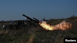 країнські військові ведуть вогонь по російських військах на Запоріжжі, 7 листопада 2023 року