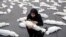 غزه کې یوه مور او وژل شوی ماشوم یې