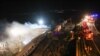 Vatrogasci na mjestu nesreće, gdje su se sudarila dva voza, u blizini grada Larise, Grčka, 1. marta 2023. 
