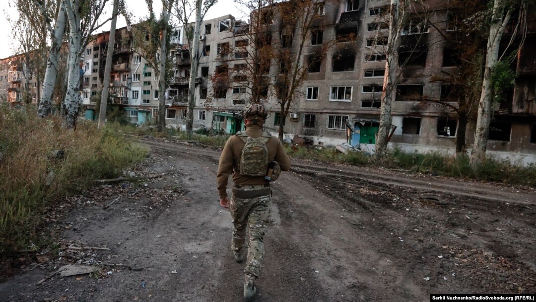 Украински войник във Вугледар. Снимката е от септември 2023 г.