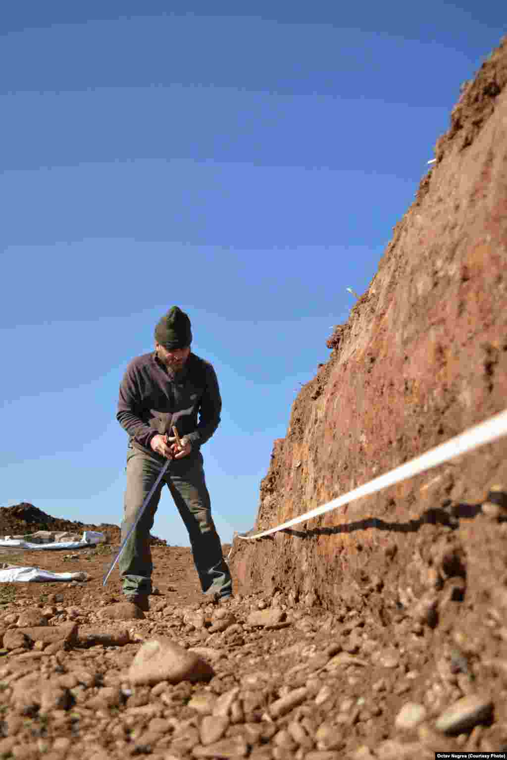 In each tumulus, the remains of one family -- often those who have achieved higher status in society -- were found.