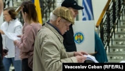 Moldovenii au avut de ales aproape 900 de primari și peste 11 mii de consilieri locali la scrutinul de duminică. 