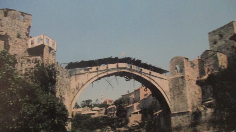 Rënia dhe ngritja e urës ikonike të Mostarit