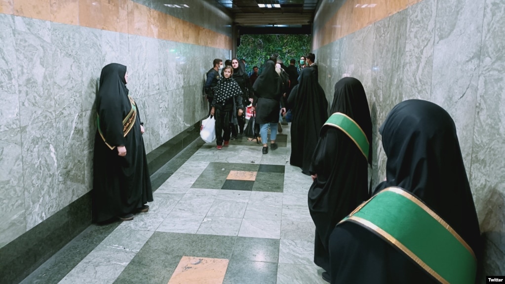 یکی از ایستگاه‌های متروی تهران