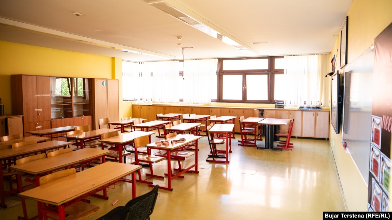 Përgatitjet për mësimin gjithëditor në shkollën fillore “Shkolla e Gjelbër”.