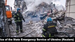 Последствия российского ракетного удара по городу Новогродовка в Донецкой области Украины, 30 ноября 2023 года