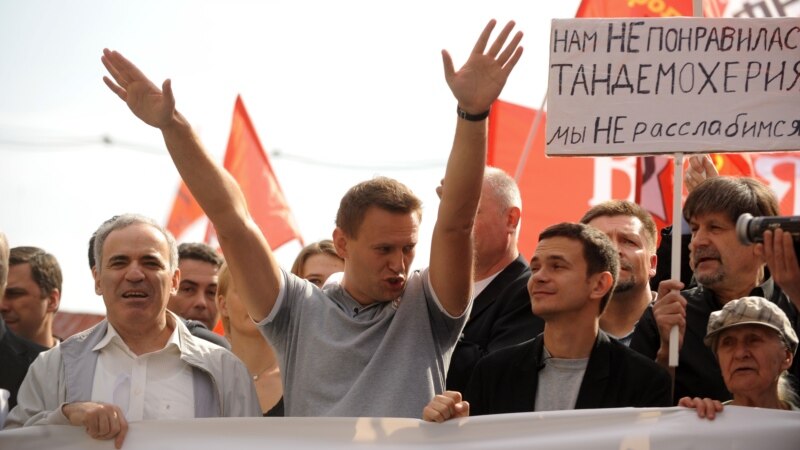 «Они скрывают обстоятельства смерти Навального». Интервью с главредом «Новой газеты. Европа»