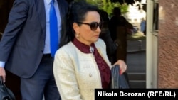 Bivša predsednica Vrhovnog suda Vesna Medenica napušta zgradu Višeg suda u Podgorici, 5. maja 2023. godine.