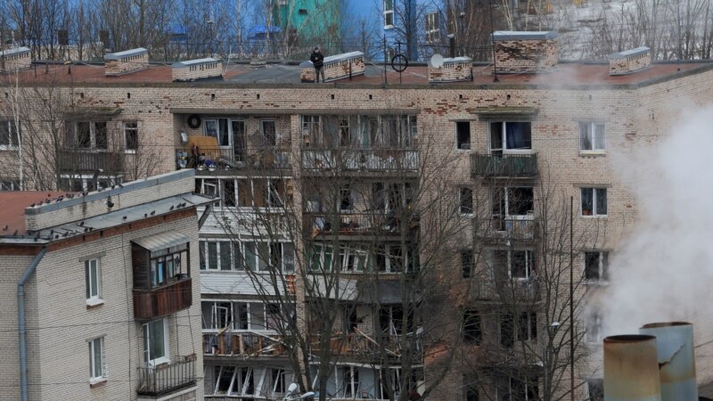 Oštećene dve zgrade, evakuisani ljudi nakon eksplozije u Sankt Peterburgu 