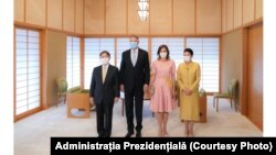  Președintele Klaus Iohannis și soția sa, Carmen Iohannis, au fost primiți de Naruhito, Împăratul Japoniei, și Masako, împărăteasa Japoniei