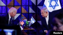 Presidenti amerikan, Joe Biden, dhe kryeministri izraelit, Benjamin Netanyahu. Tel Aviv, 18 tetor 2023. 