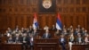 Kryeministri i ri i Serbisë, Millosh Vuçeviq, dhe kabineti i ri qeverisës serb. 