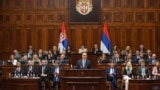 Kryeministri i ri i Serbisë, Millosh Vuçeviq, dhe kabineti i ri qeverisës serb. 