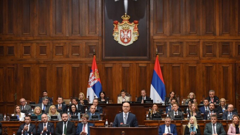 Српските пратеници ја изгласаа  новата Влада 