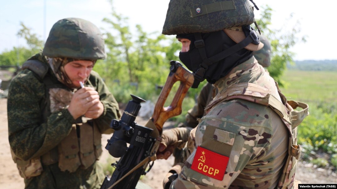 Руски военнослужещи в Украйна