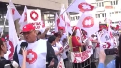 VIDEO | Traseul cârnaților de Pleșcoi de la Spitalul Săpoca, la Ministerul Sănătății