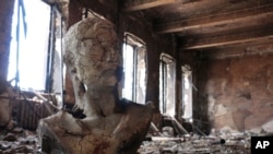 Мариупольский краеведческий музей сгоревший после обстрелов. Украина, 28 апреля 2022 года
