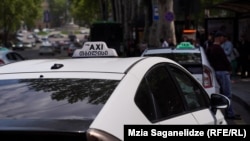 თბილისში „A კატეგორიის“ ლიცენზიის მქონე ტაქსის საავტობუსო ზოლში გადაადგილება შეუძლია, თუ ავტომობილი 2013 წლის შემდეგ არის გამოშვებული