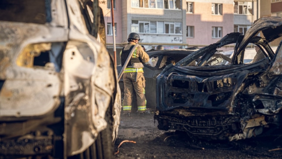 російська армія завдала удару по Сумах, попередньо, є поранені