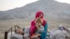 امارات متحده عربی ۲۰ هزار خیمه به مهاجرین برگشت کننده افغانستان کمک کرد 