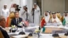 Американскиот државен секретар Ентони Блинкен на состанок со претставници на Египет, Јордан, Саудиска Арабија, Катар, Обединетите Арапски Емирати и Палестинската управа, во Ријад, 29 април 2024 година.
