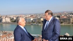 Predsjednik RS Milorad Dodik tokom razgovora u Budimpešti sa premijerom Mađarske Viktorom Orbanom, 2. oktobra 2023. godine.