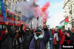 Протестите в Лондон в знак на солидарност с палестниците и с искания за прекратяване на огъня в Ивицата Газа.