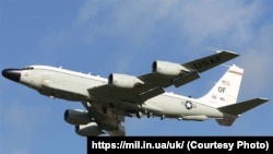 A U.S. Boeing RC-135W Rivet Joint reconnaissance aircraft (file photo)