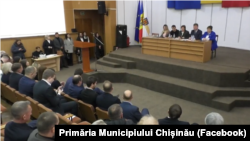 Ședința de constituire a Consiliului Municipal Chișinău, 7 decembrie 2023 (captură video).