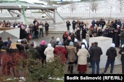 Obilježavanju Dana nezavisnosti BiH u Potočarima prisustvuju članovi porodica žrtava srebreničkog genocida