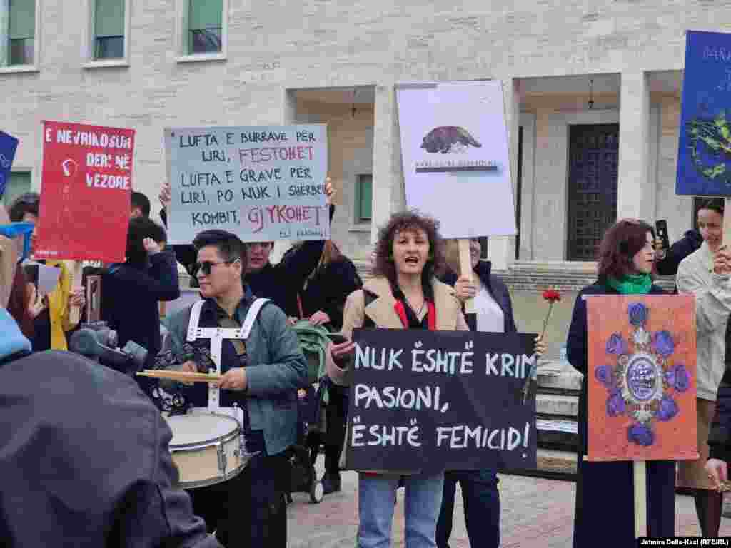 Pamje nga protesta e mbajtur në Tiranë.