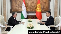 Кыргызстан менен Тажикстандын президенттери.